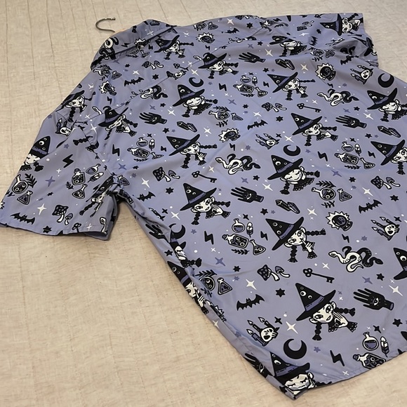 KINWAMONSTER Retired ‘Witchy Vibes’ Print Unisex Button Up - Picture 10 of 11
